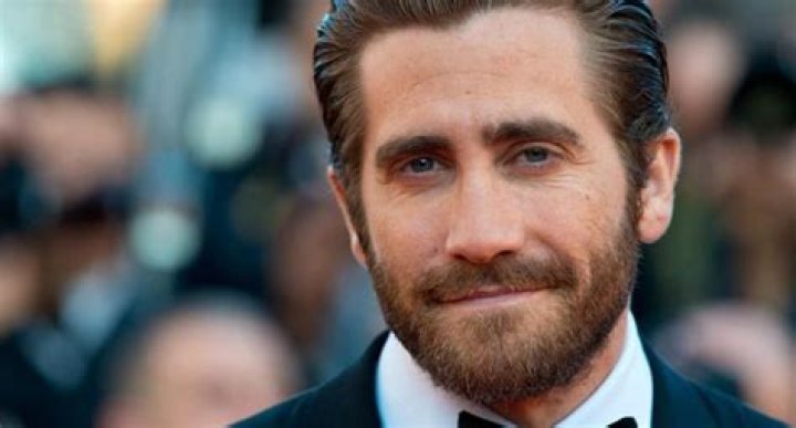 Jake Gyllenhaal Height, Weight, Net Worth, Age, Birthday, Wikipedia, Who, Nationality, Biography