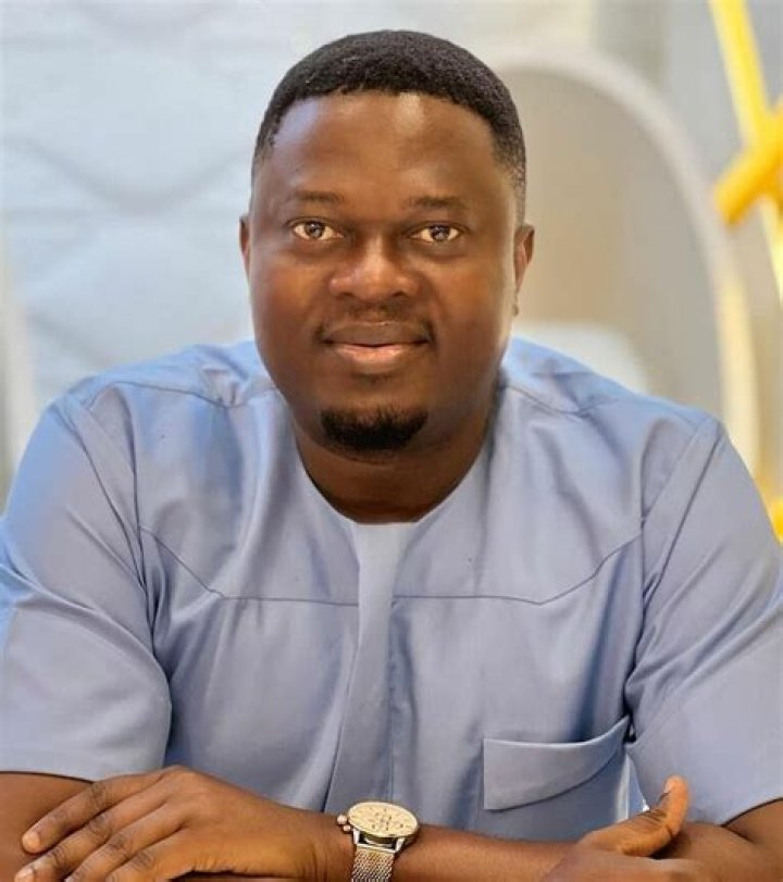 
Muyiwa Ademola has show his heartfelt gratitude to Toyin Abraham 