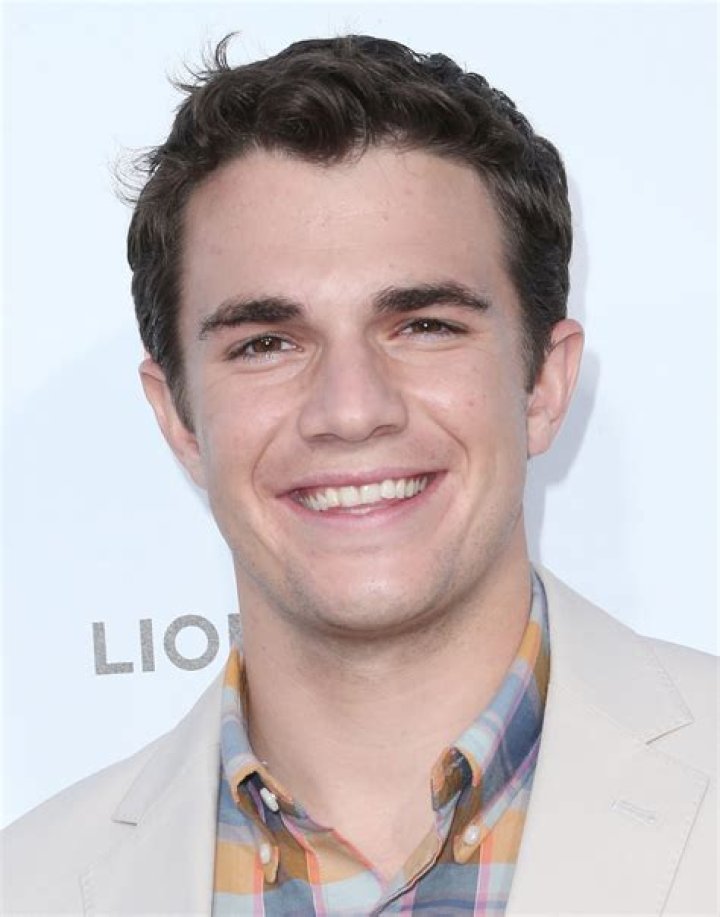 Nick Kocher Height, Weight, Net Worth, Age, Birthday, Wikipedia, Who, Nationality, Biography